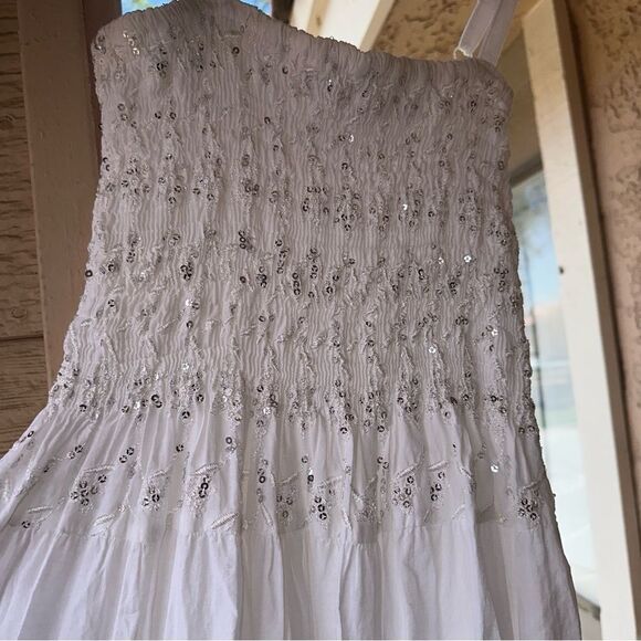 Sakkas Sequin Embroidered Smocked Bodice Knee Length Dress - White - One Size - Picture 10 of 12